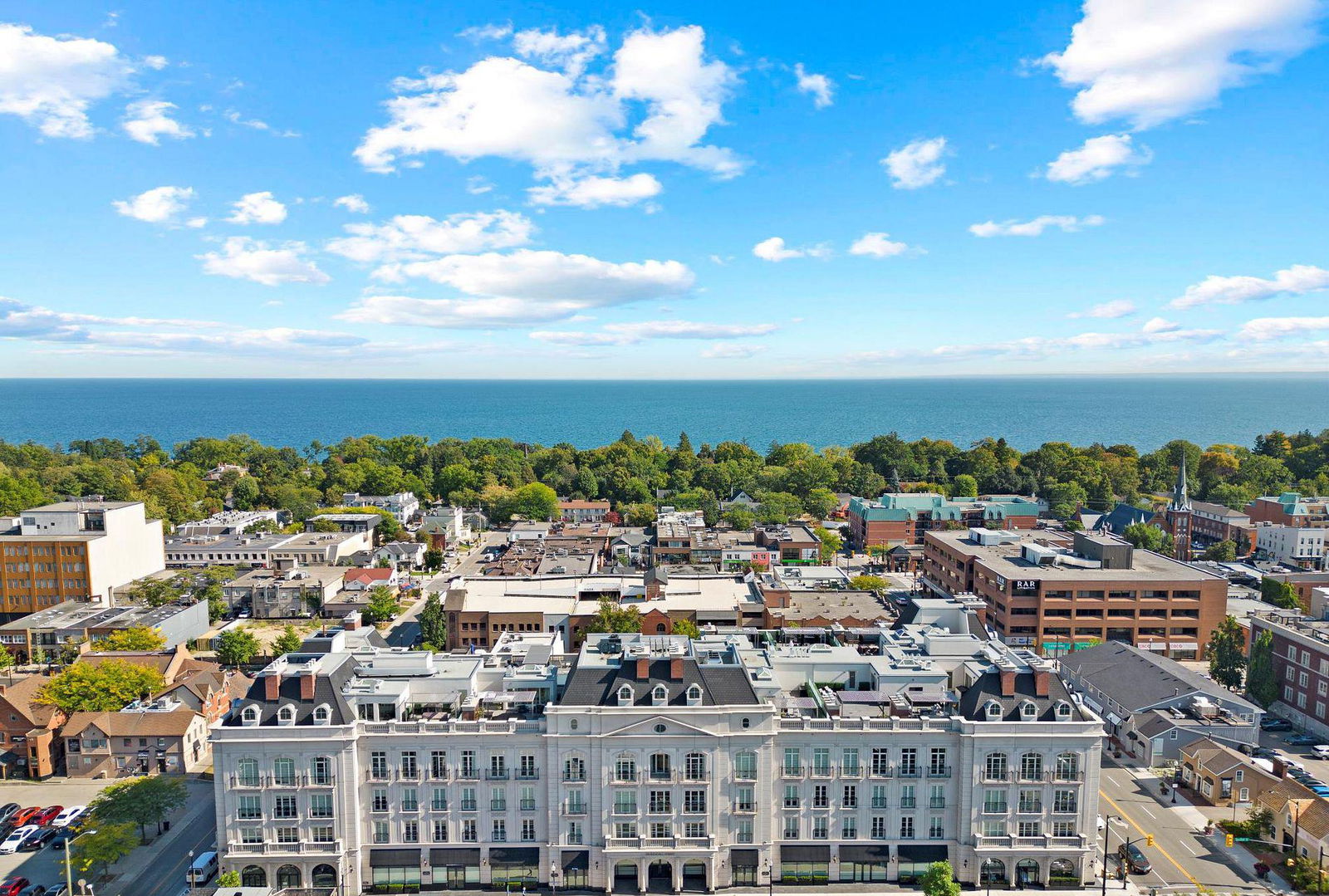 The Randall Residences, Oakville, Toronto