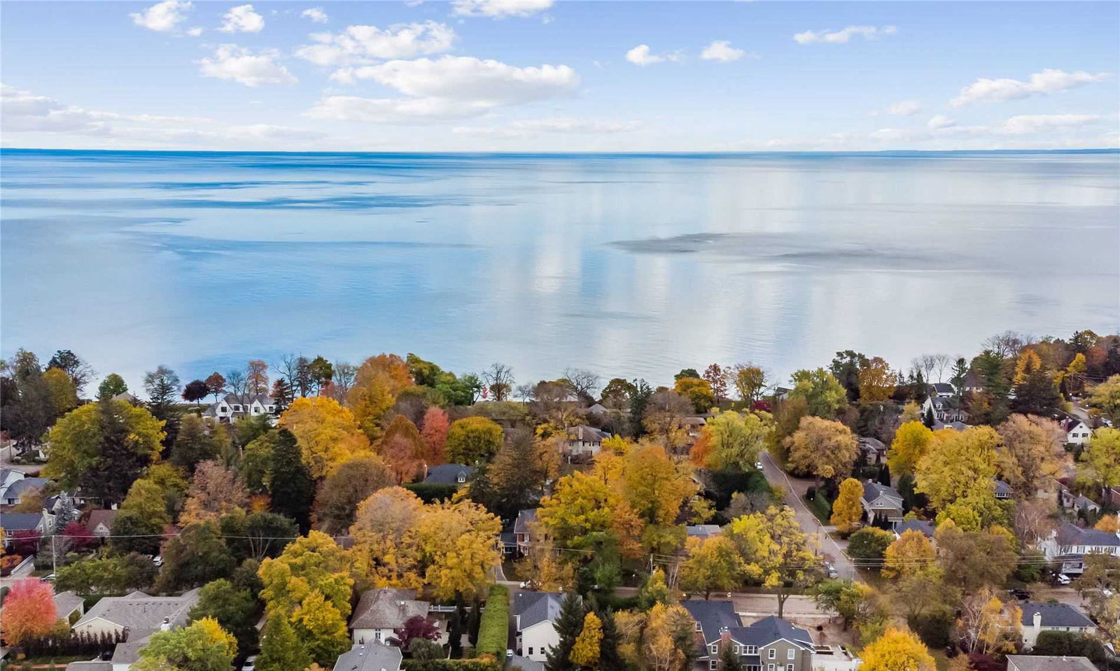 The Randall Residences, Oakville, Toronto