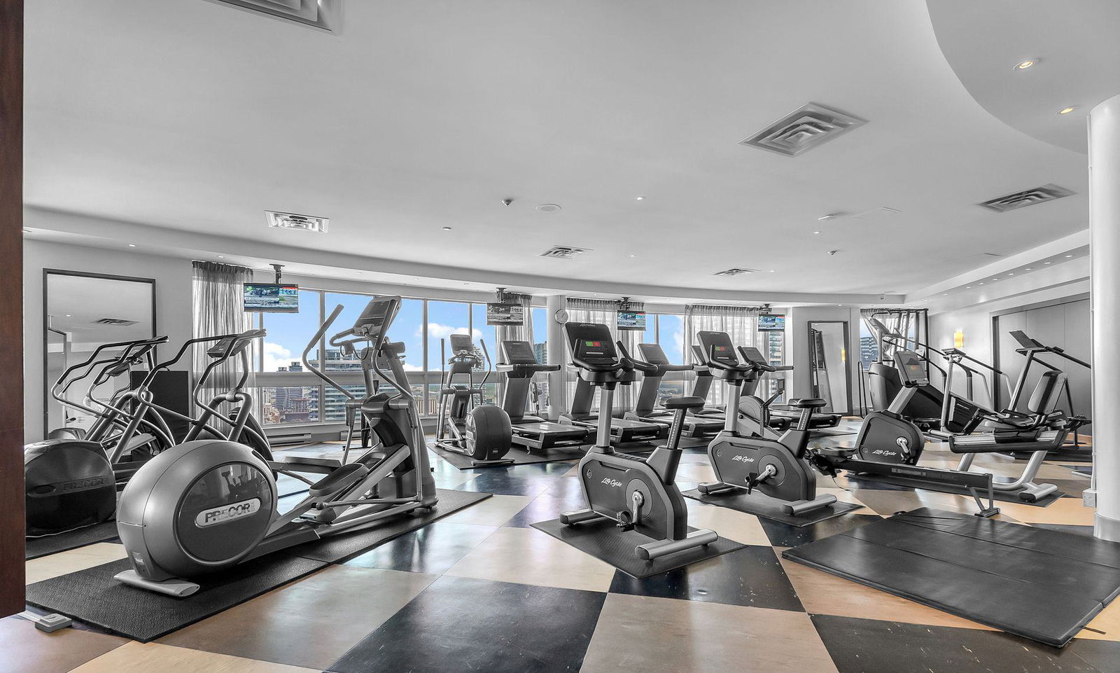 Gym — The Esplanade, Downtown, Toronto