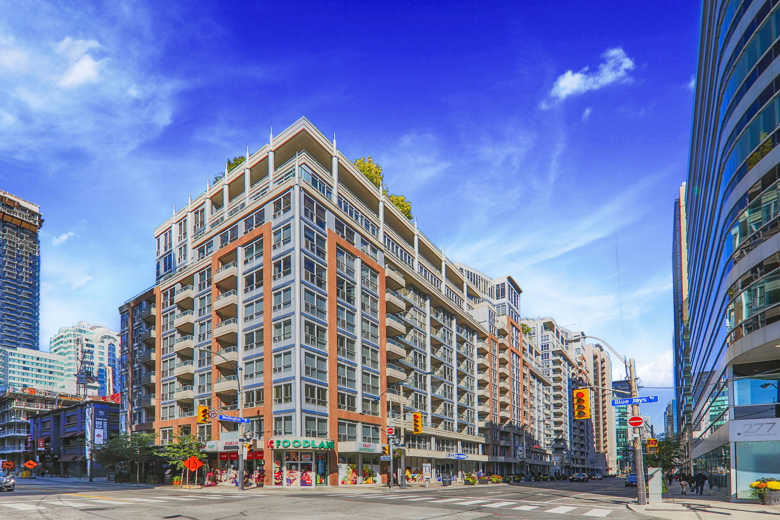 Exterior — Icon I Condos, Downtown, Toronto