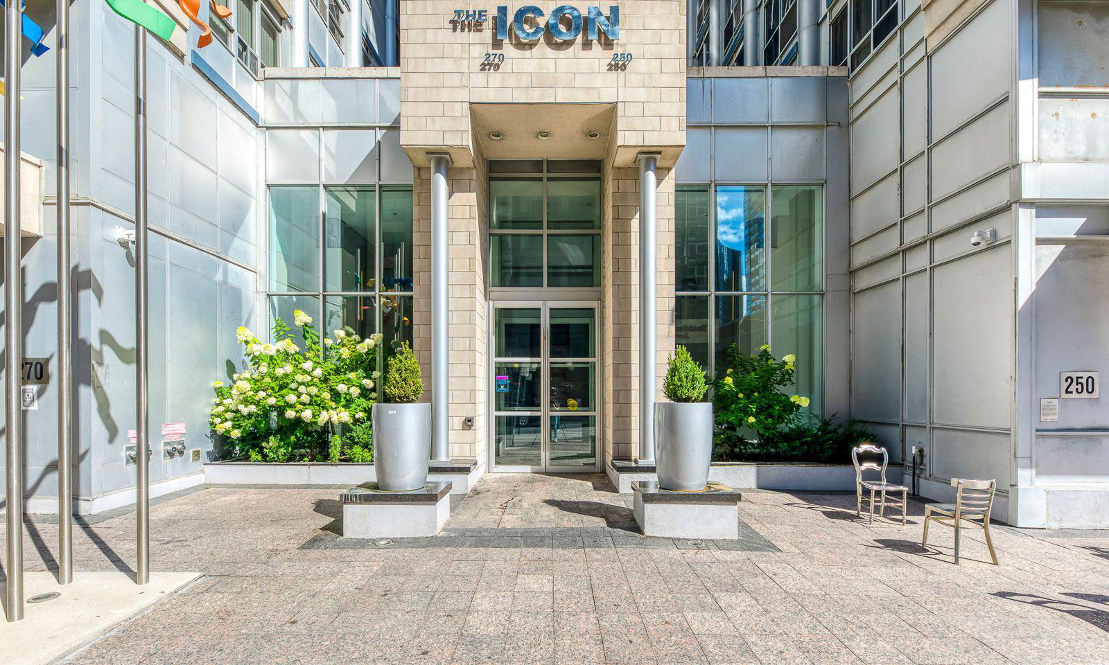 Entrance — Icon II , Downtown, Toronto