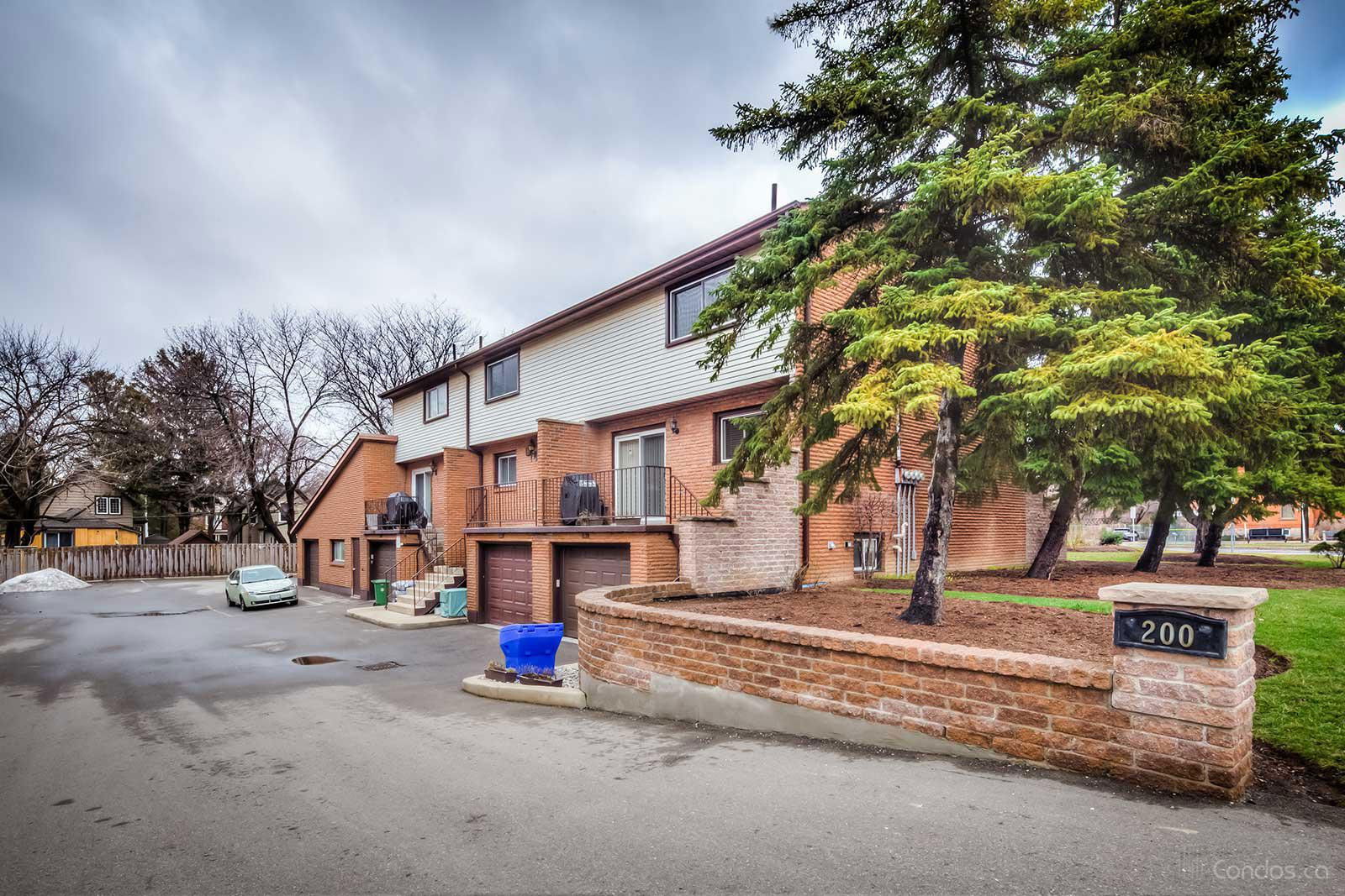 200 Aberdeen Ave Townhomes, Hamilton, Toronto