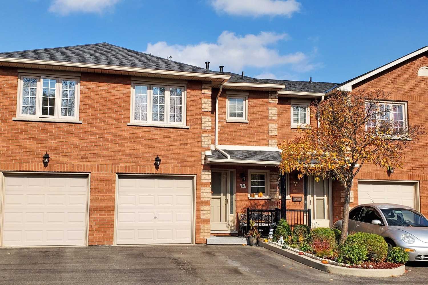 255 Mount Albion Park Townhomes, Hamilton, Toronto