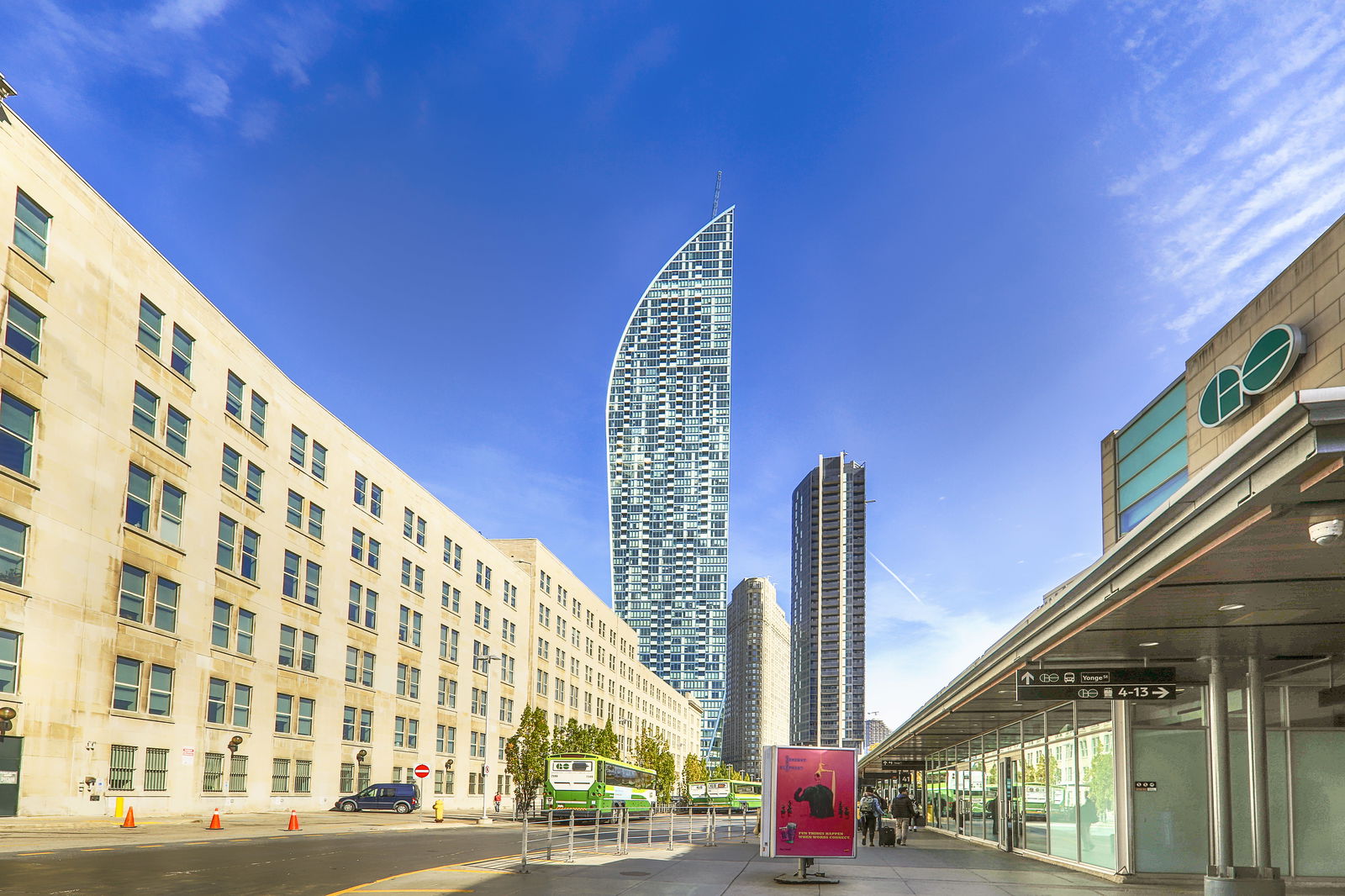 Exterior — L Tower, Downtown, Toronto