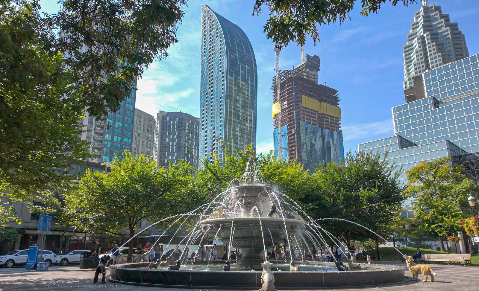 Park — L Tower, Downtown, Toronto