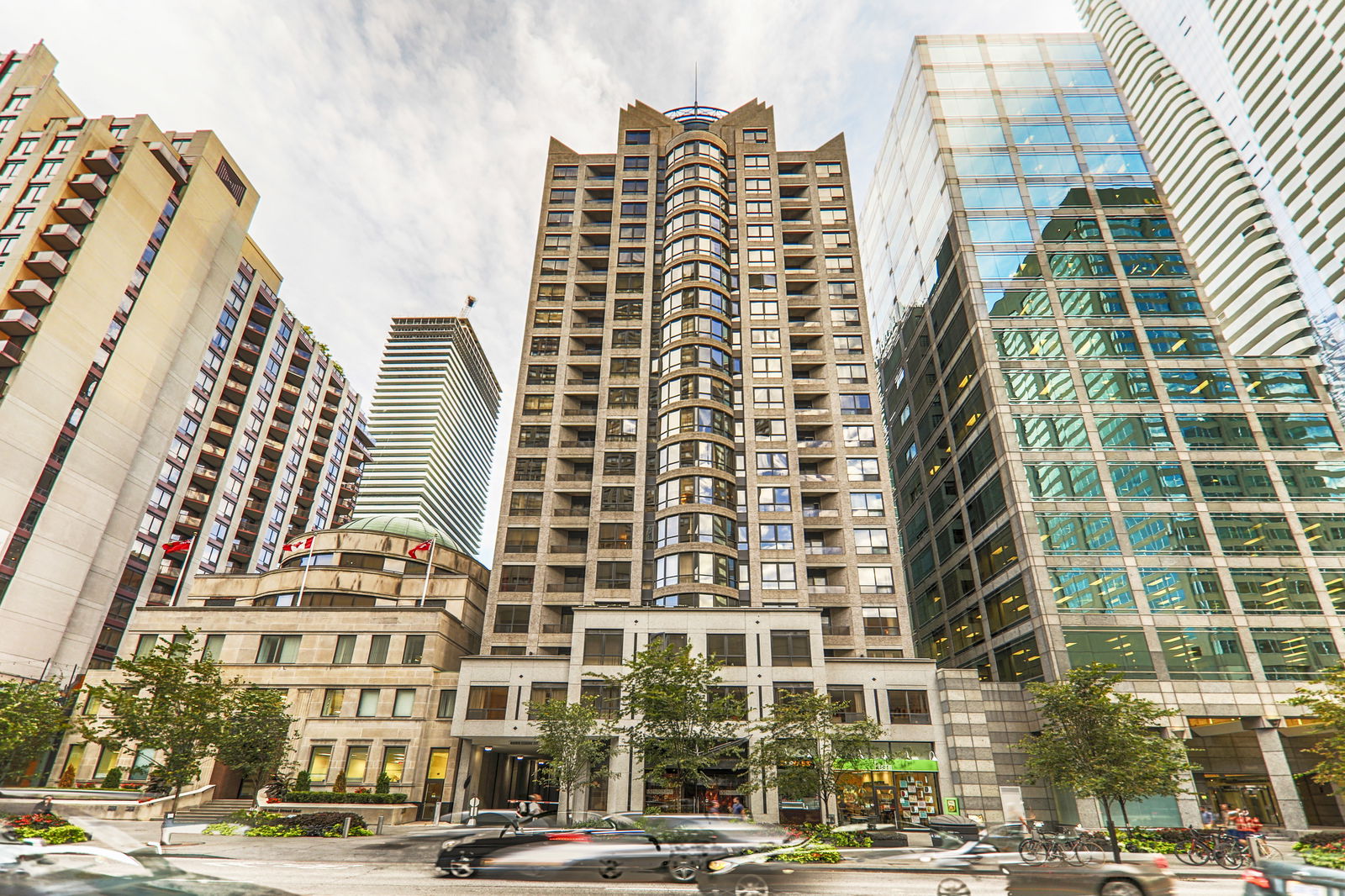 Exterior Facade — Signatures on Bloor, Downtown, Toronto