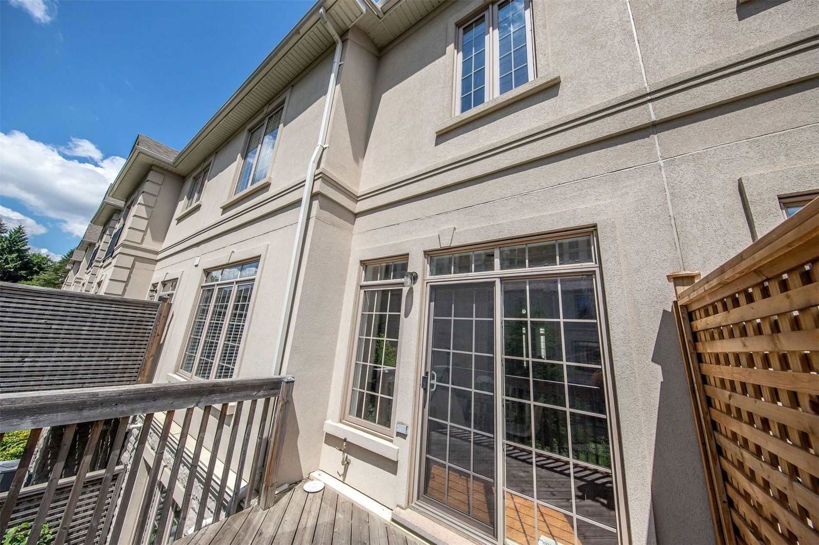 21 Bloorview Place Townhouses, North York, Toronto