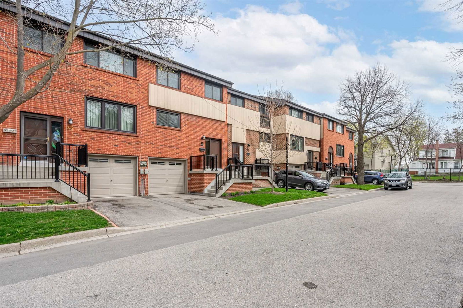 26 Peach Tree Townhouses, Etobicoke, Toronto