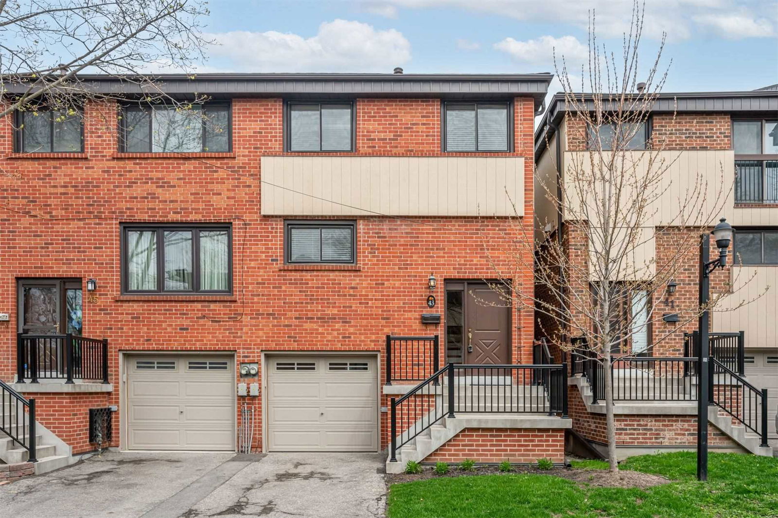 26 Peach Tree Townhouses, Etobicoke, Toronto