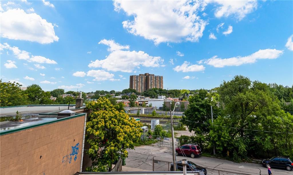 Skyline — Junction House Condos, West End, Toronto