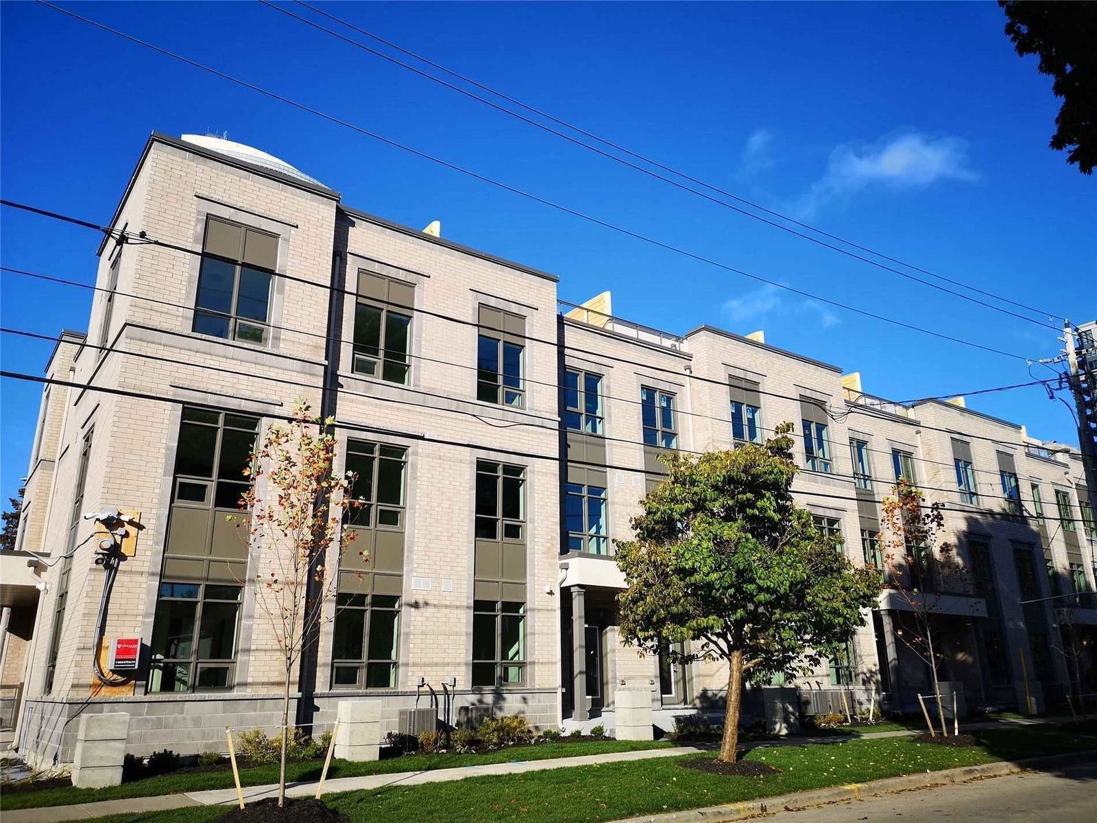 Kenneth & Holmes Urban Townhomes, North York, Toronto