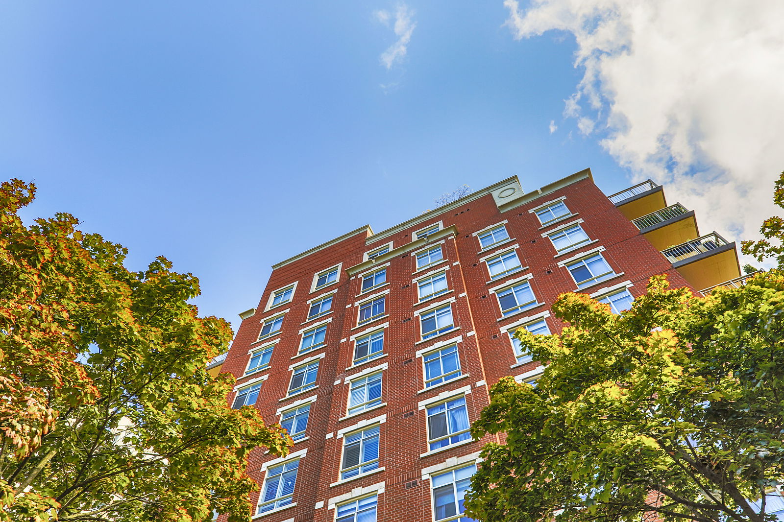 Exterior Sky — Deer Park Residences, Midtown, Toronto