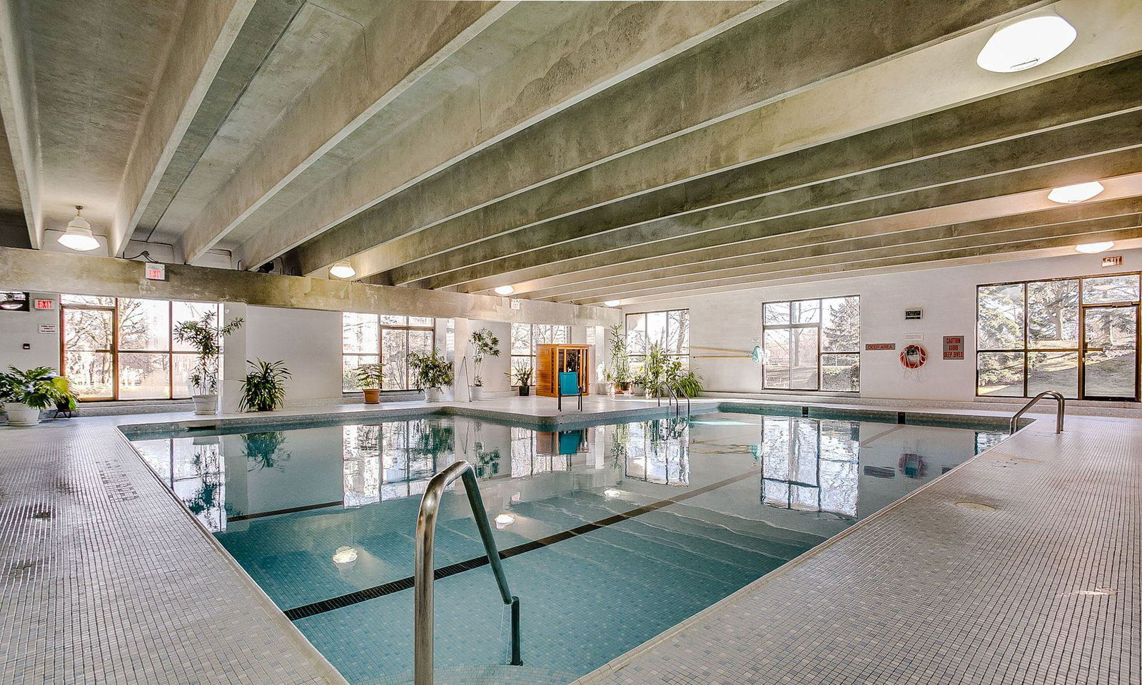 Pool — 1515 Lakeshore Road East Condos, Mississauga, Toronto