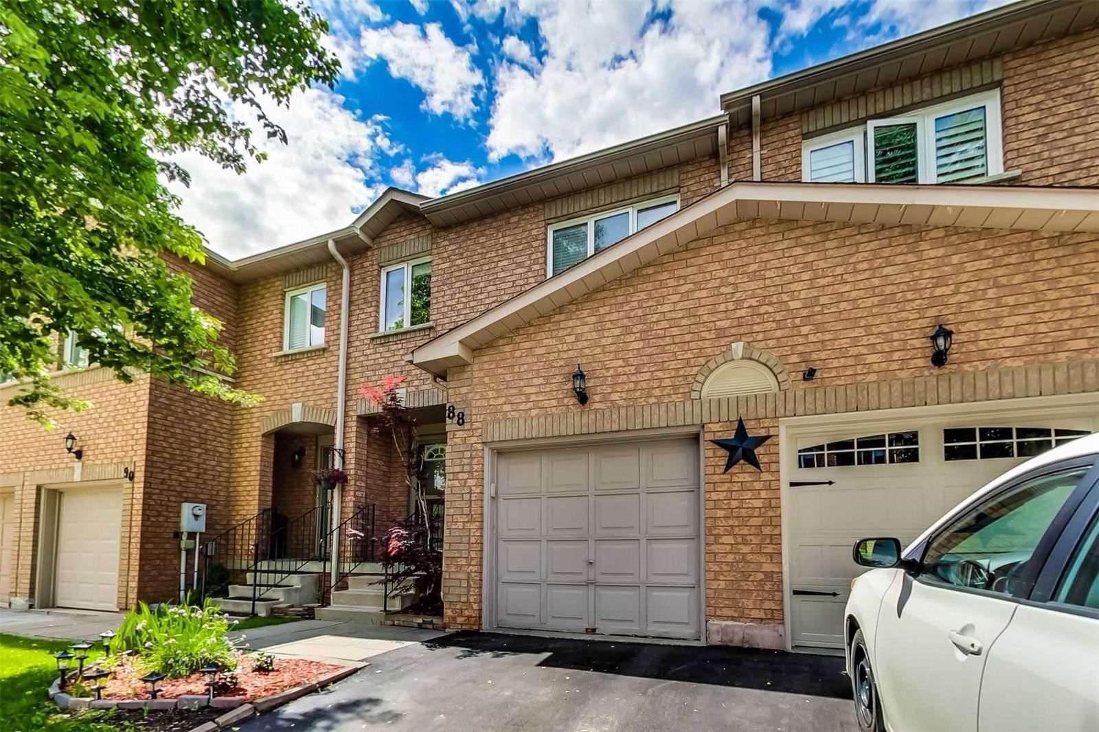 200 Cresthaven Road Townhomes, Brampton, Toronto