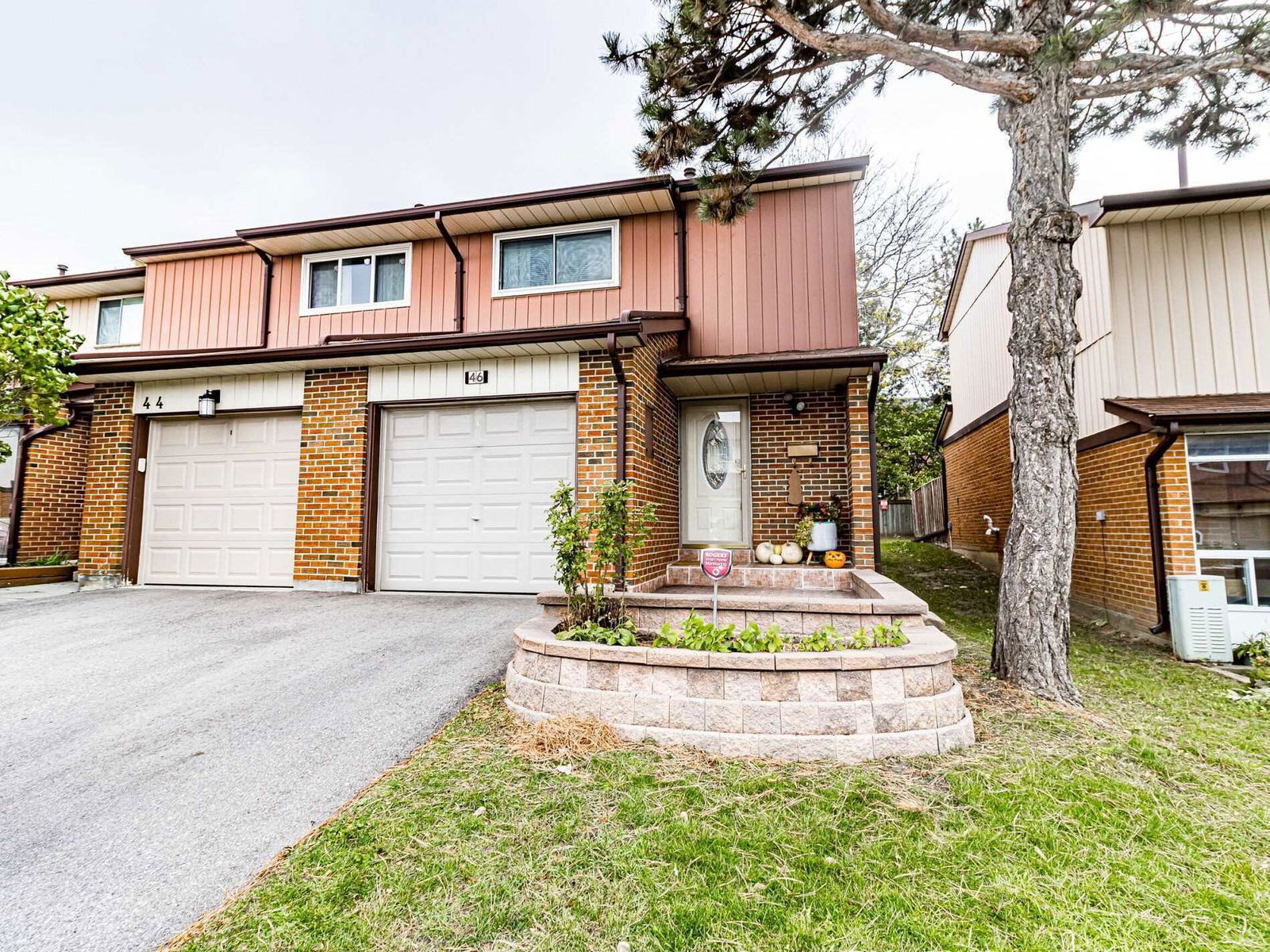 30 Dundalk Drive Townhomes, Scarborough, Toronto