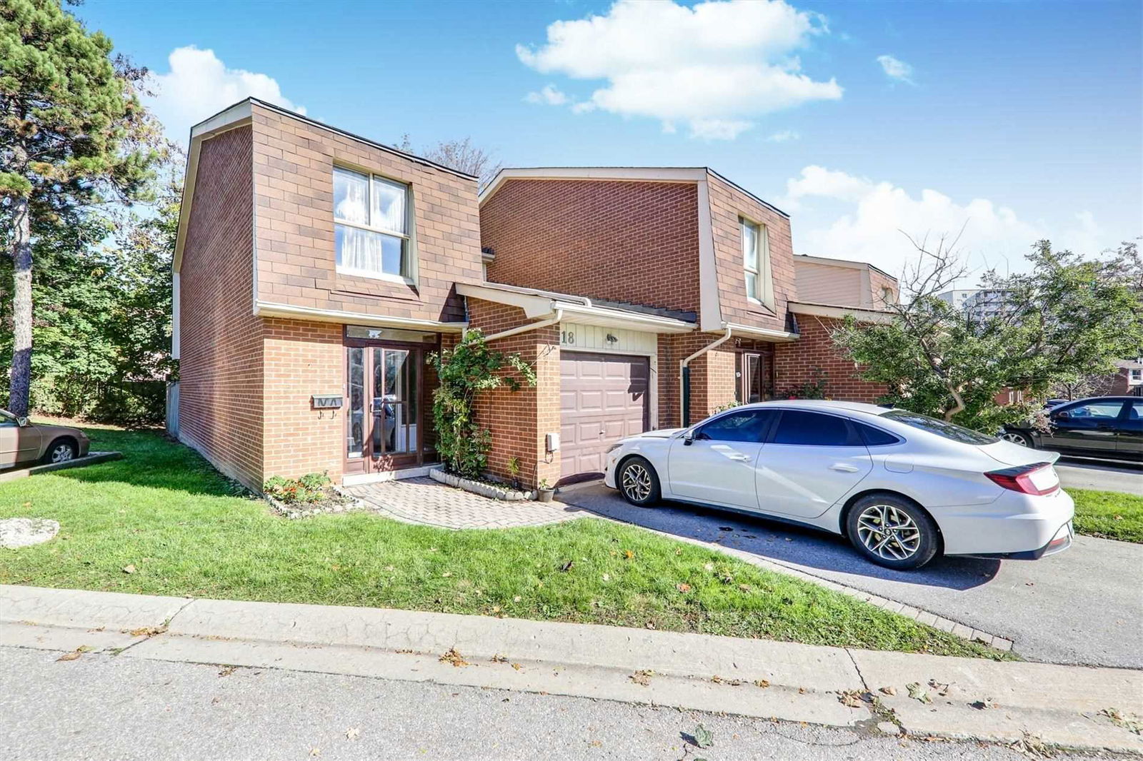 40 Dundalk Drive Townhomes, Scarborough, Toronto