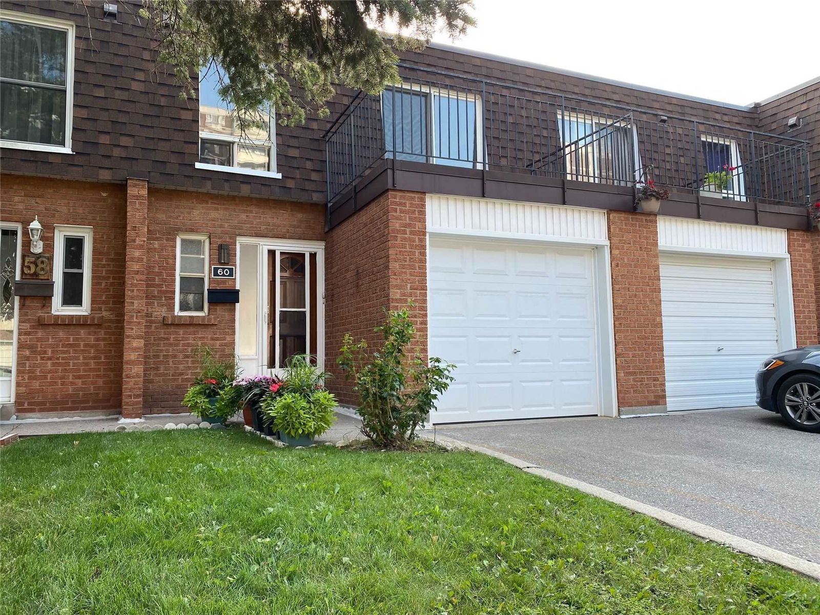 Bridletowne Circle Townhomes, Scarborough, Toronto