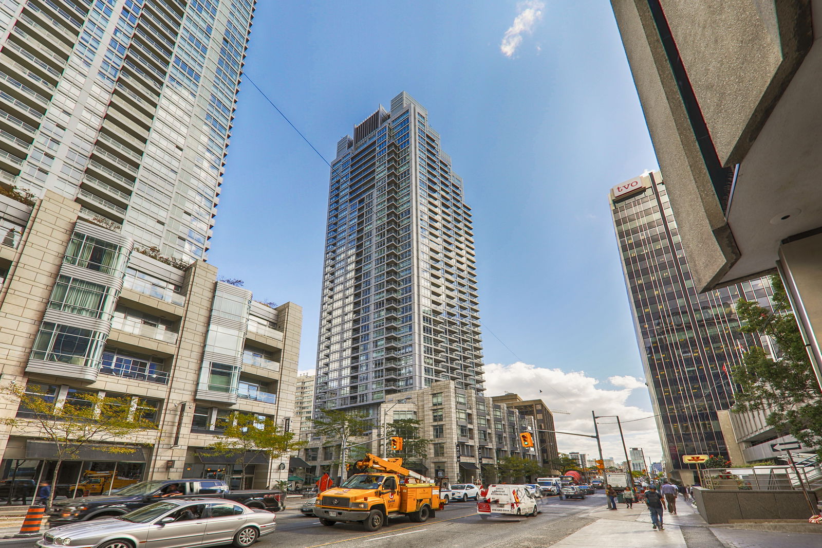 Exterior — Quantum South Tower, Midtown, Toronto