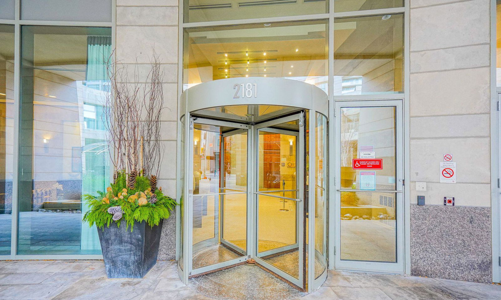 Entrance — Quantum South Tower, Midtown, Toronto