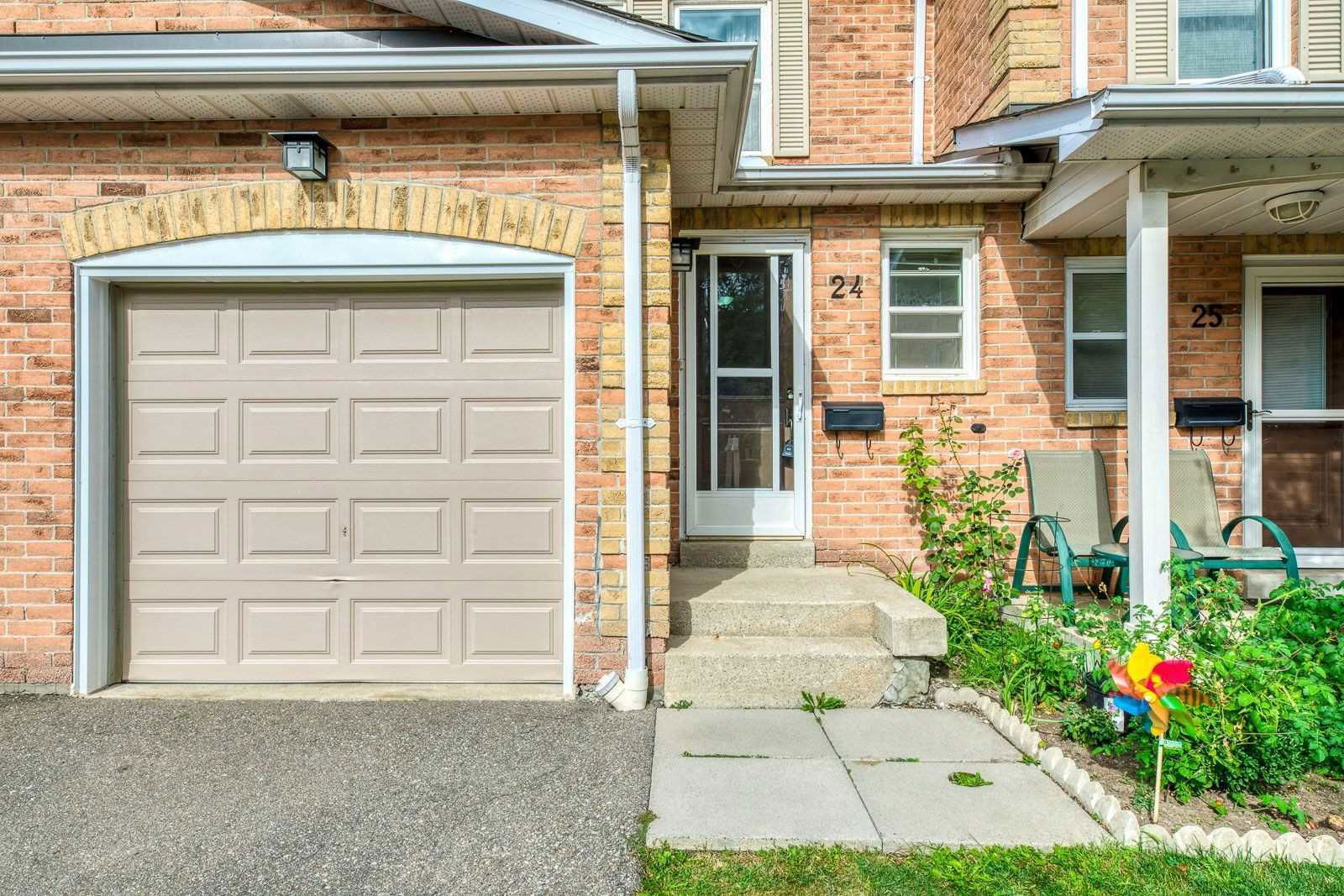 1039 Cedarglen Gate Townhomes, Mississauga, Toronto