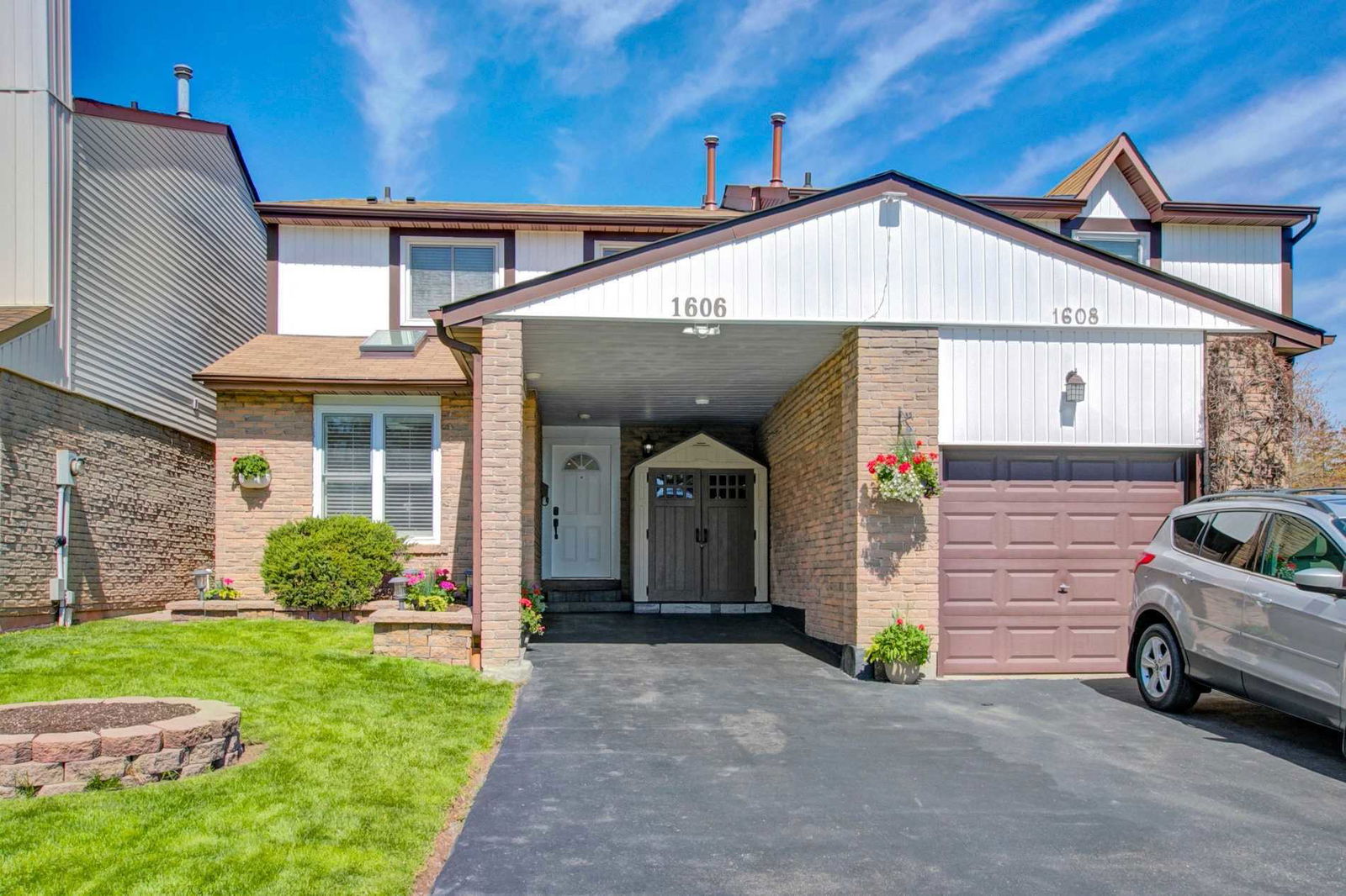 1580 Lancaster Drive Townhomes, Oakville, Toronto