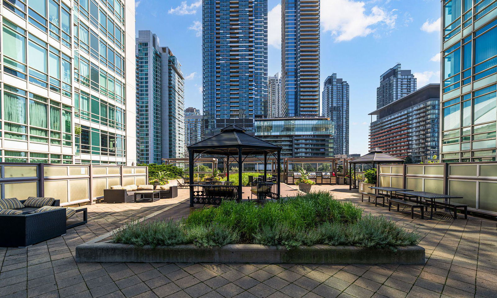 Rooftop Deck — Apex at Cityplace, Downtown, Toronto