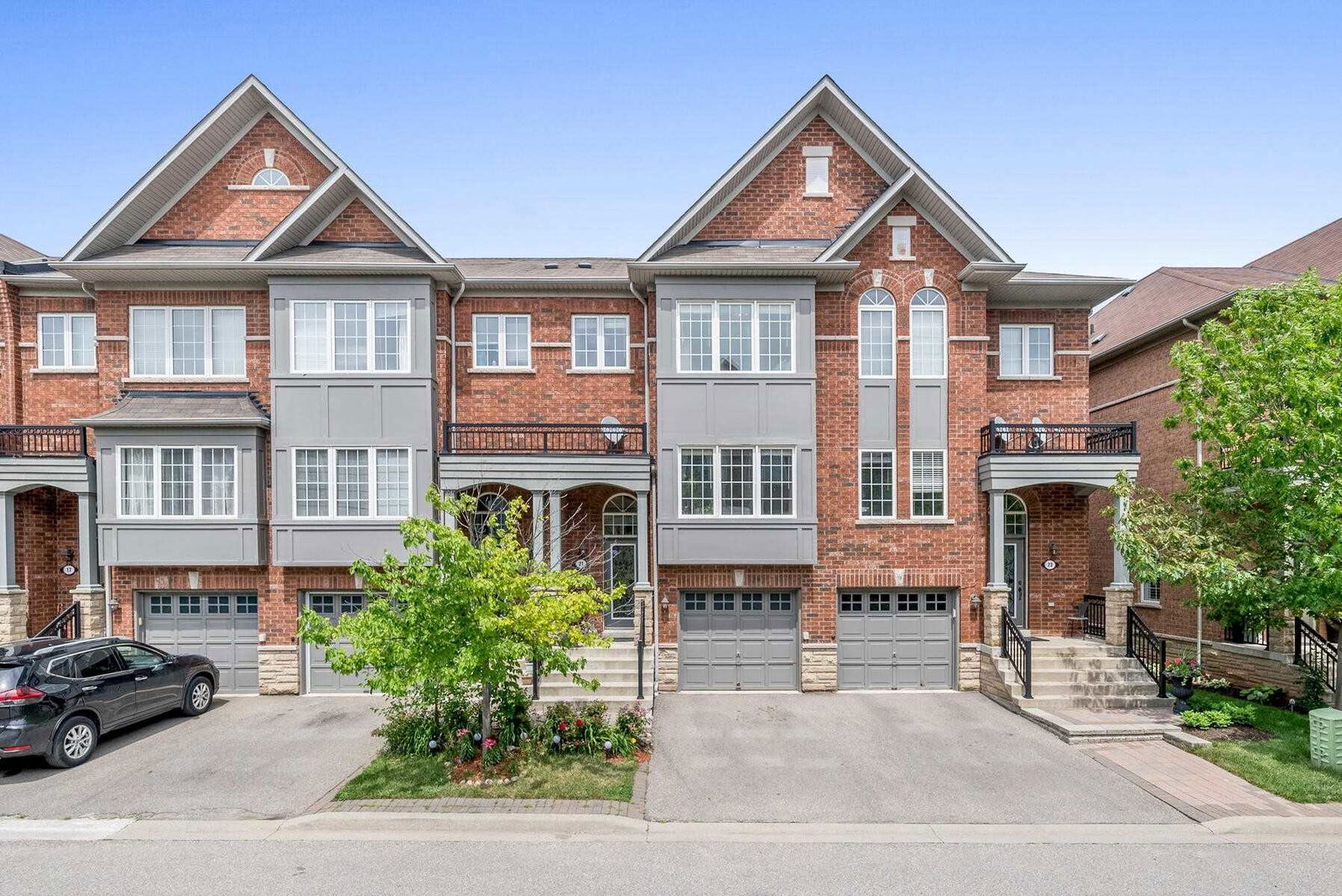 230 Paisley Boulevard West Townhomes, Mississauga, Toronto