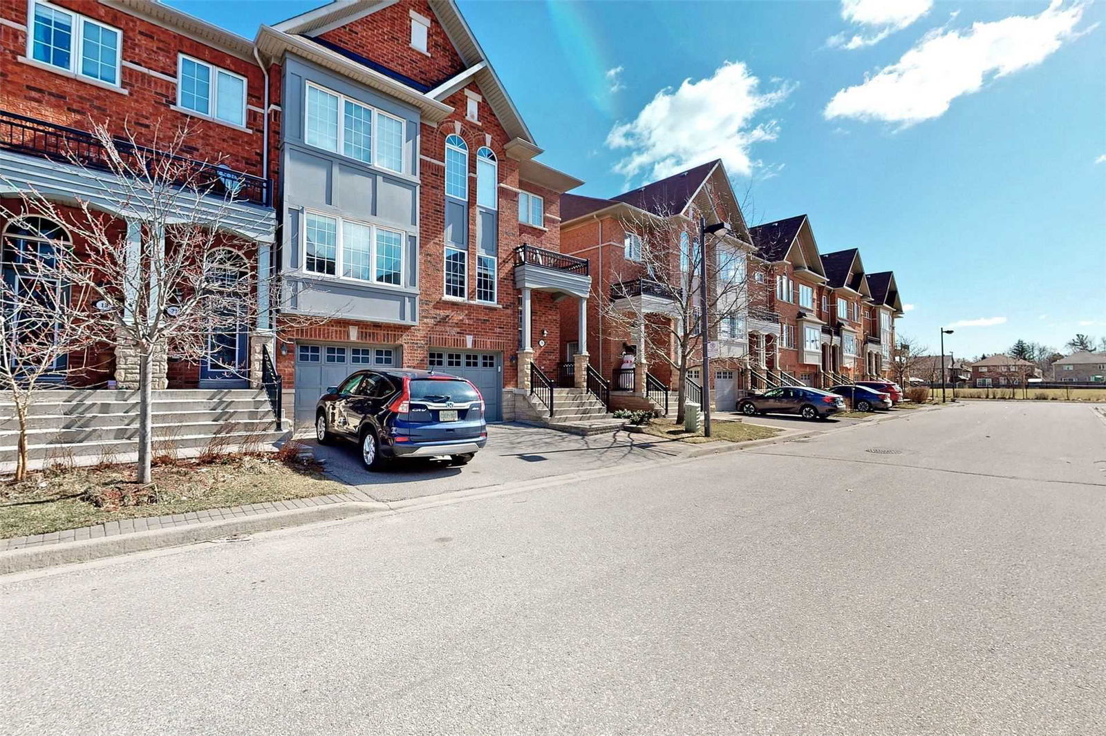 230 Paisley Boulevard West Townhomes, Mississauga, Toronto