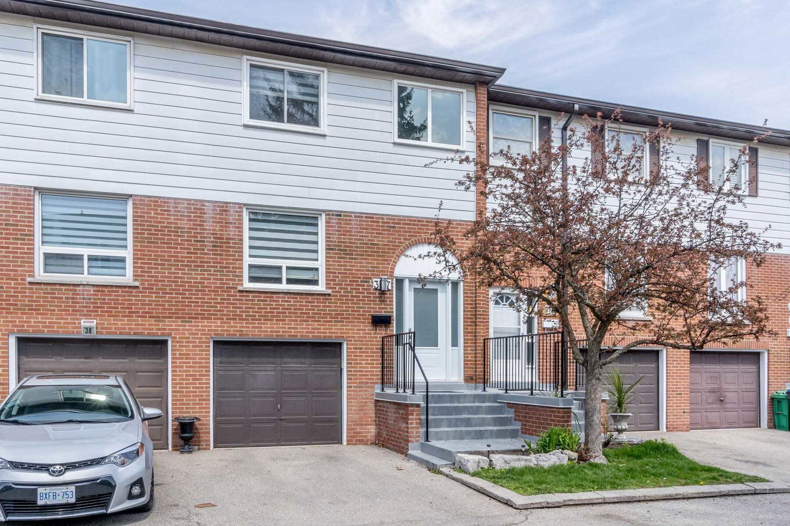 2445 Homelands Drive Townhomes, Mississauga, Toronto