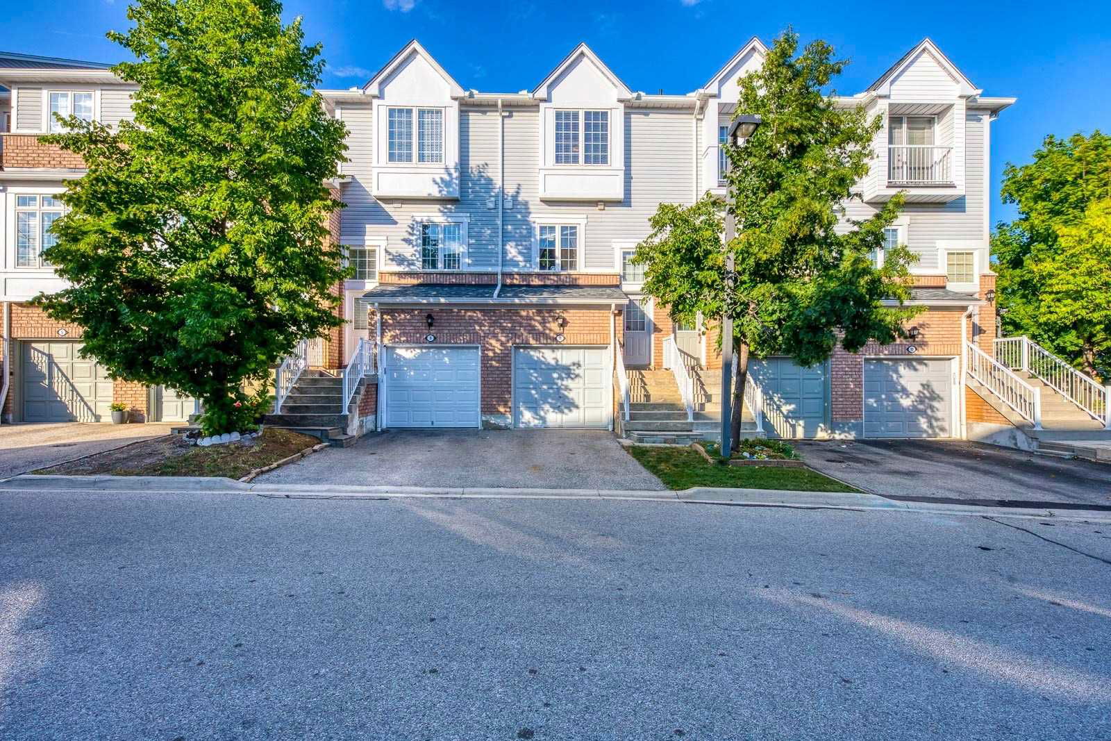 280 Hillcrest Avenue Townhomes, Mississauga, Toronto