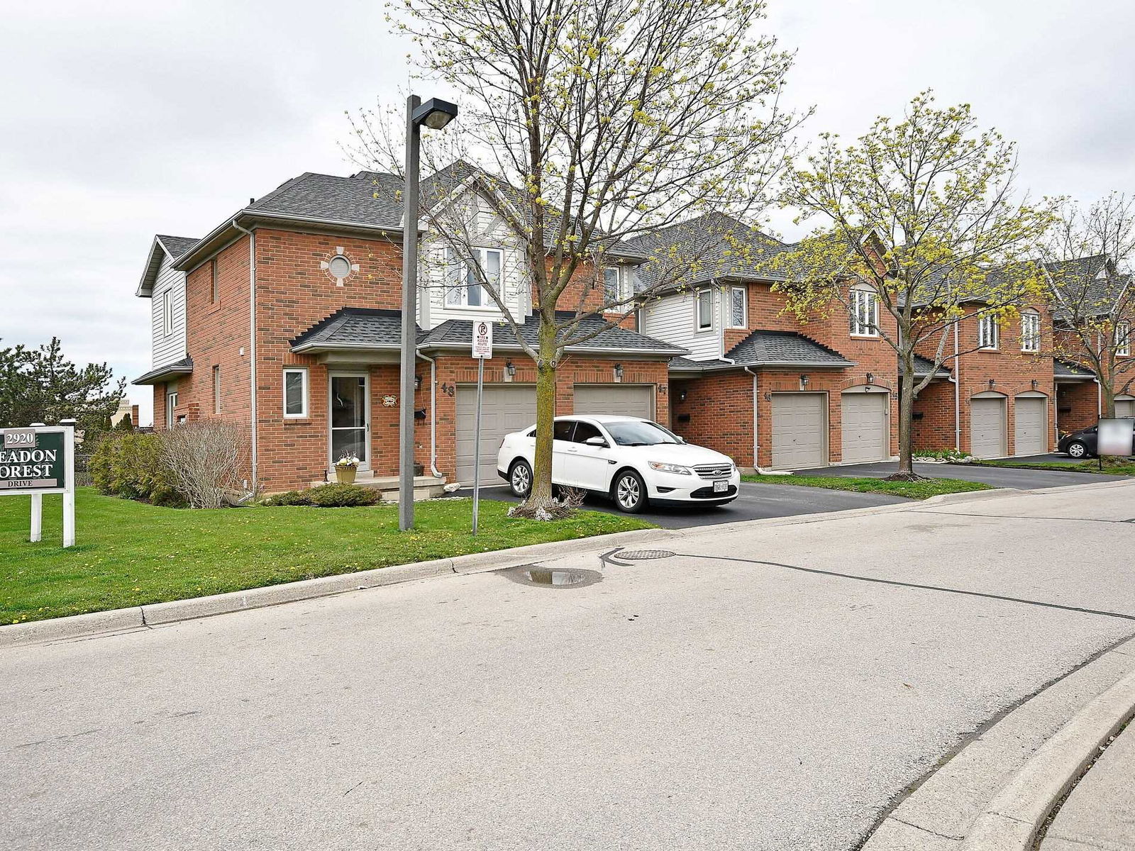 2920 Headon Forest Drive Townhomes, Burlington, Toronto