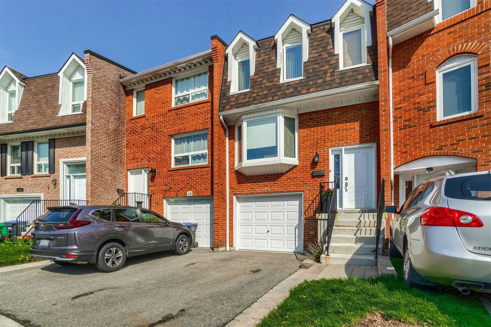 333 Meadows Boulevard Townhomes, Mississauga, Toronto