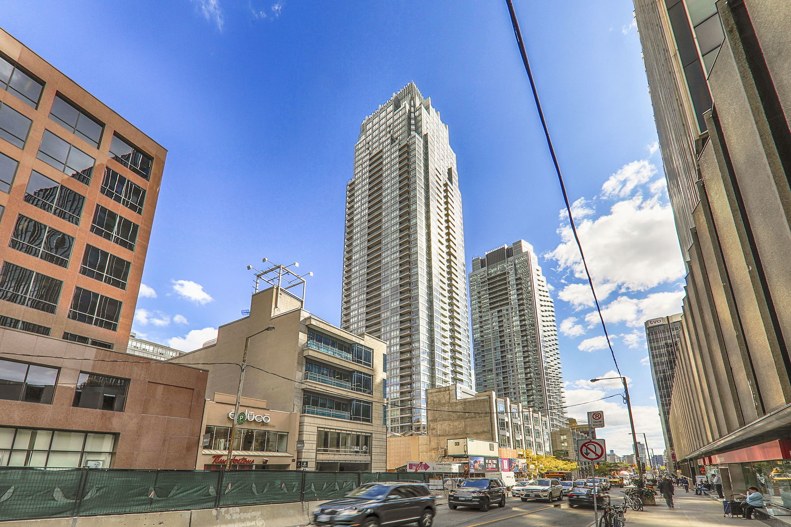 Exterior — Quantum North Tower, Midtown, Toronto