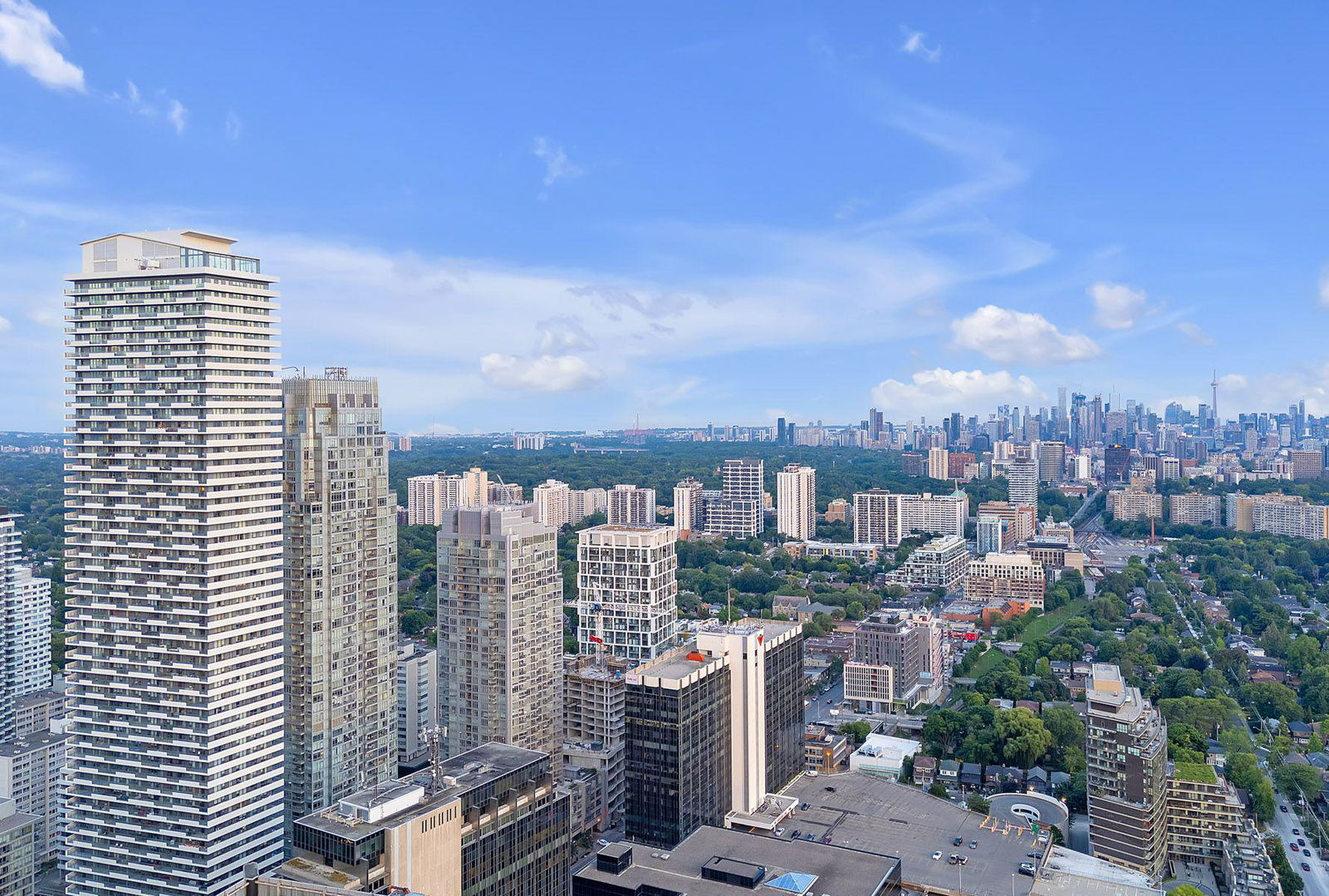 Skyline — Quantum North Tower, Midtown, Toronto