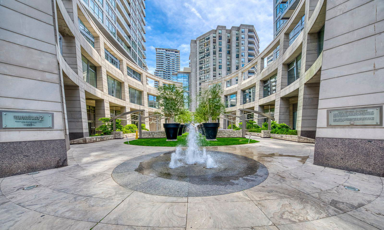 Patio — Quantum North Tower, Midtown, Toronto