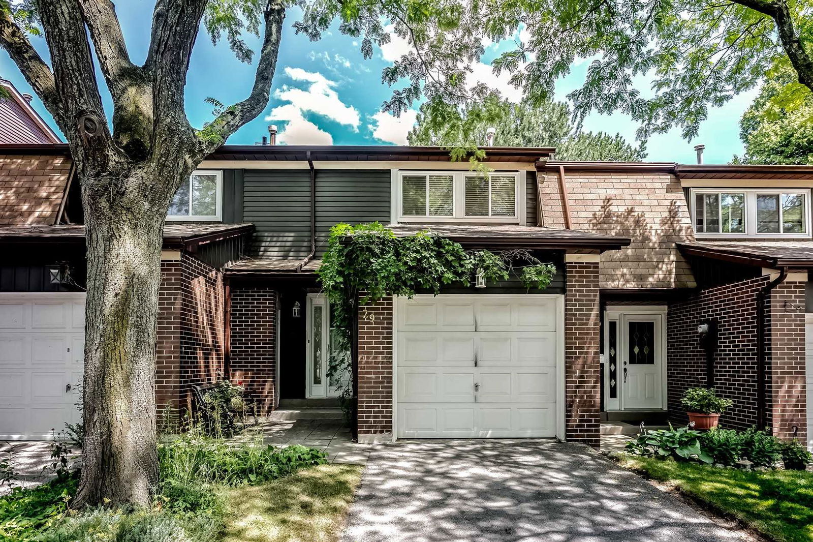 40 Castle Rock Drive Townhomes, Richmond Hill, Toronto