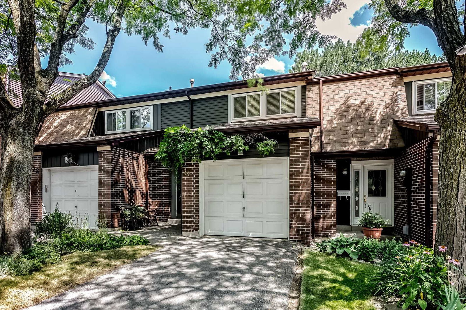 40 Castle Rock Drive Townhomes, Richmond Hill, Toronto