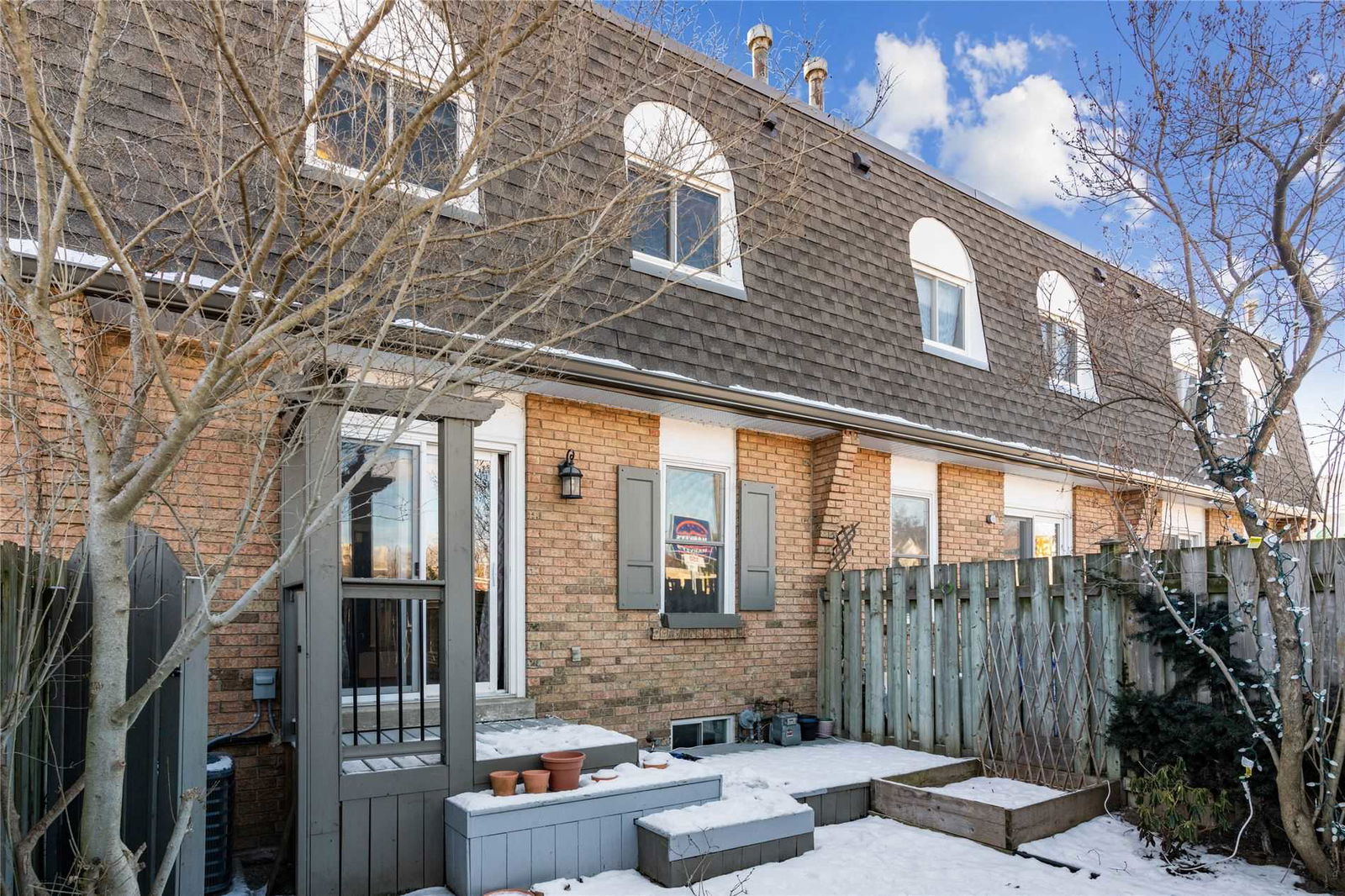 98 Brock Street Townhomes, Oakville, Toronto