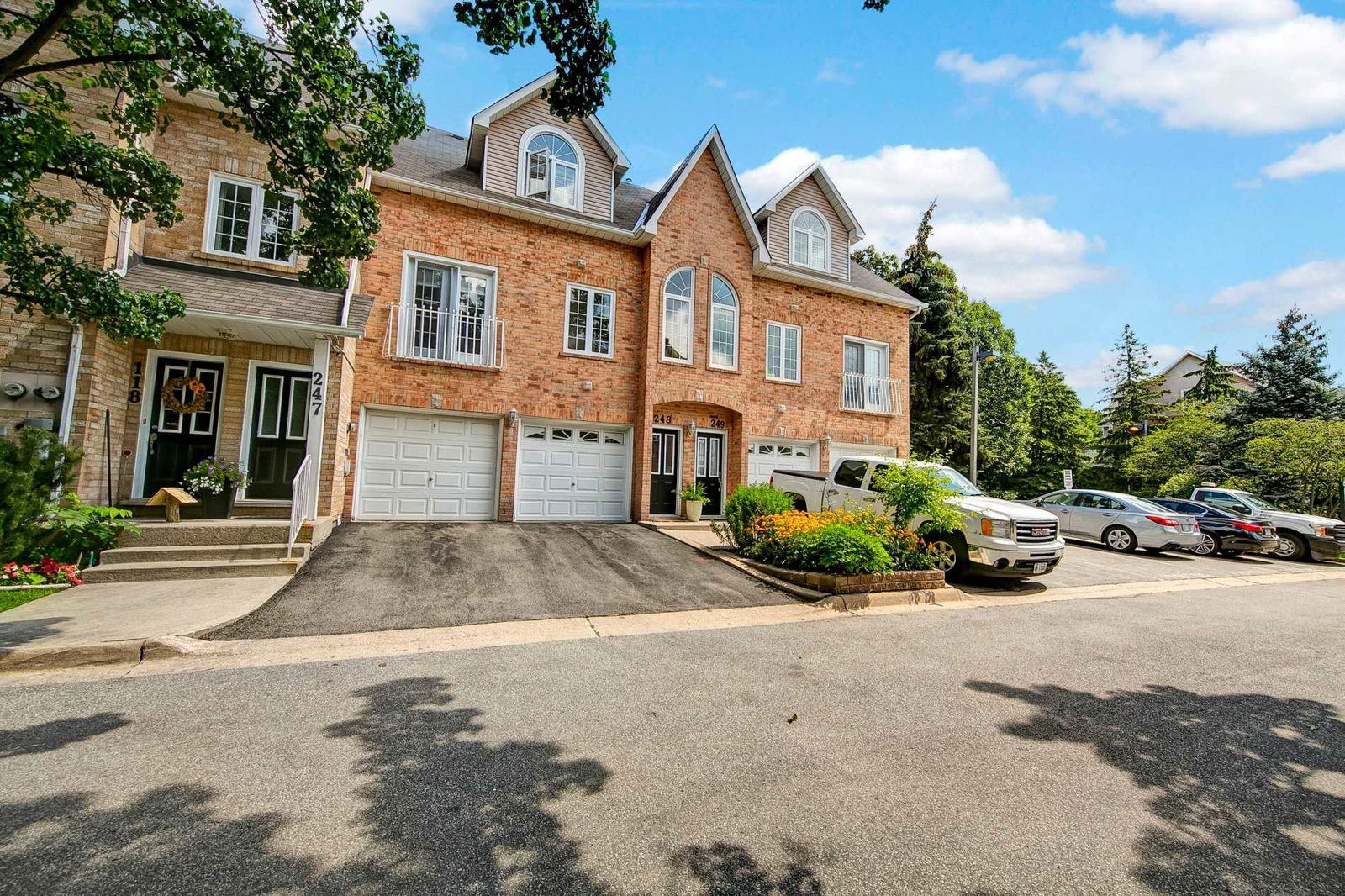 Arbor Lane North Village Townhomes, Burlington, Toronto