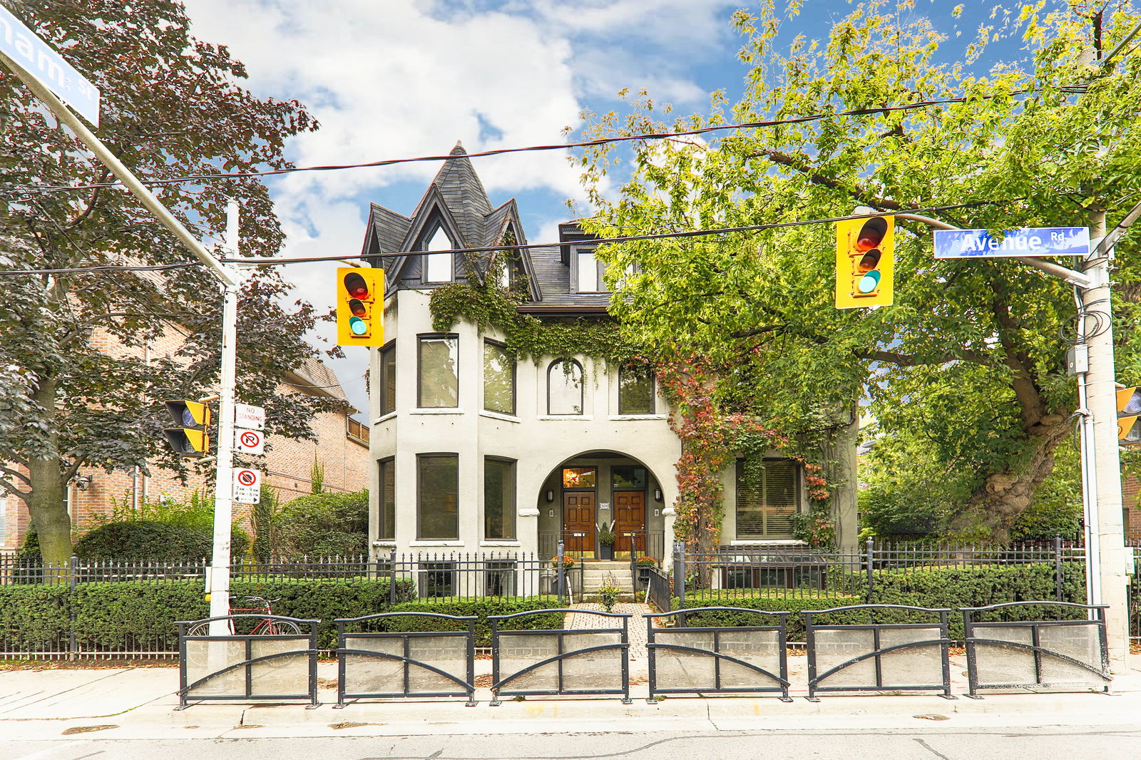 Exterior Facade — 300 Avenue Road, Midtown, Toronto