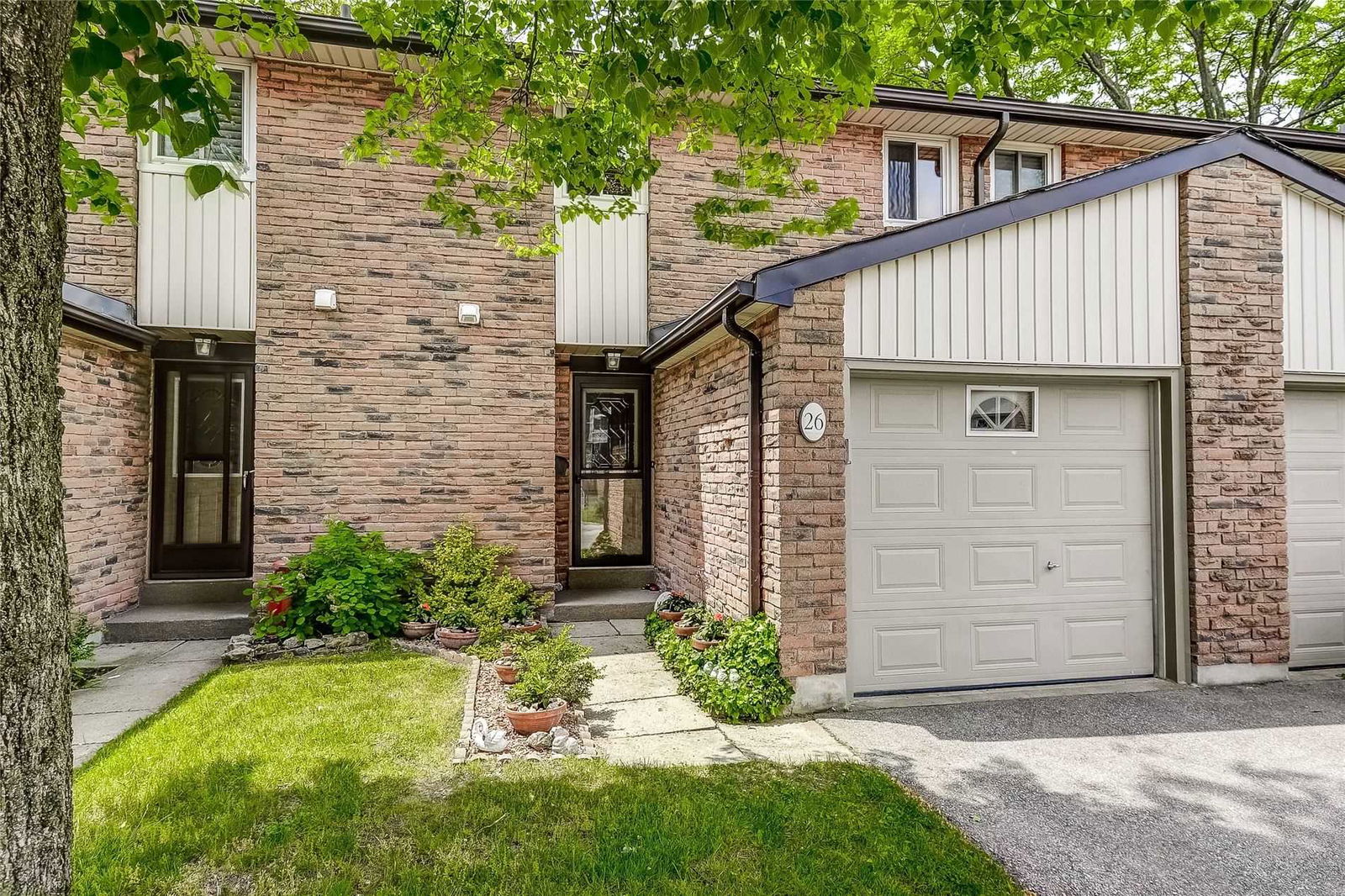 Tecumseh Village Townhomes, Burlington, Toronto