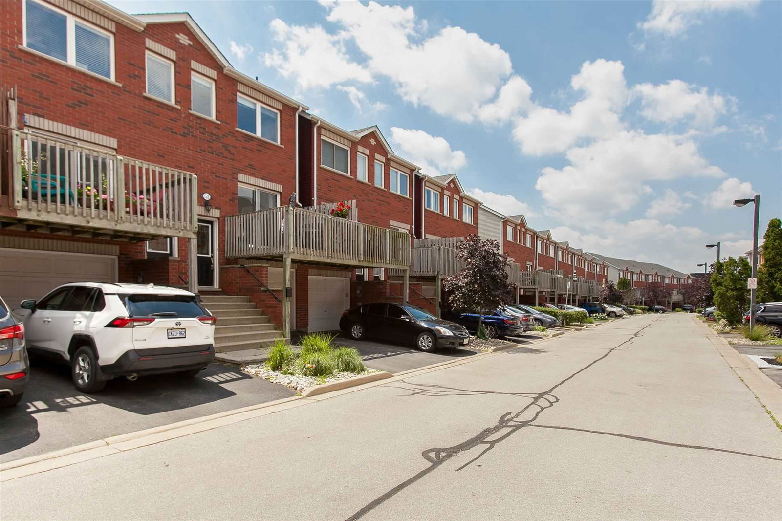 Silver Creek Condominiums, Burlington, Toronto