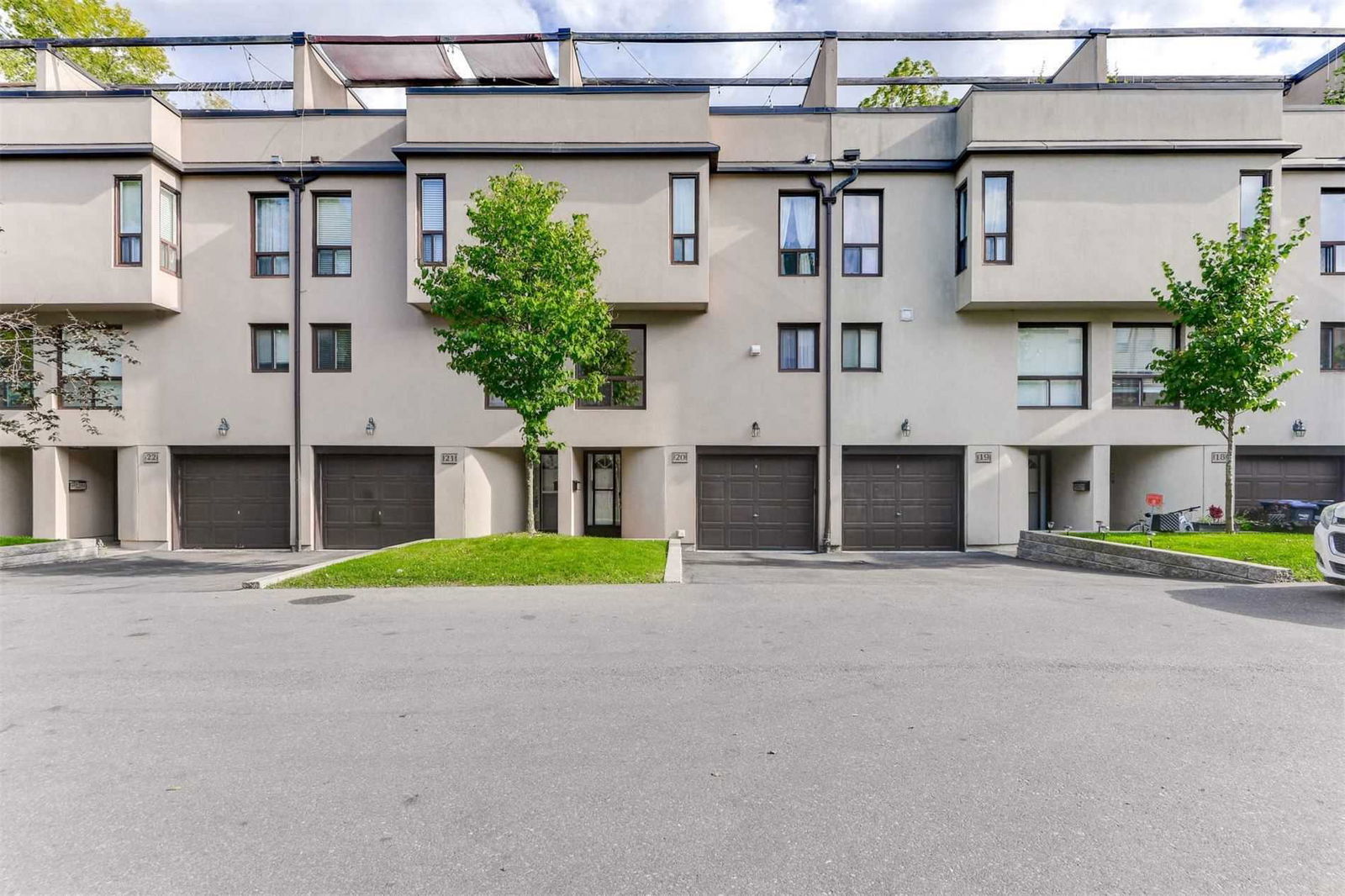 24 Reid Townhomes, Mississauga, Toronto