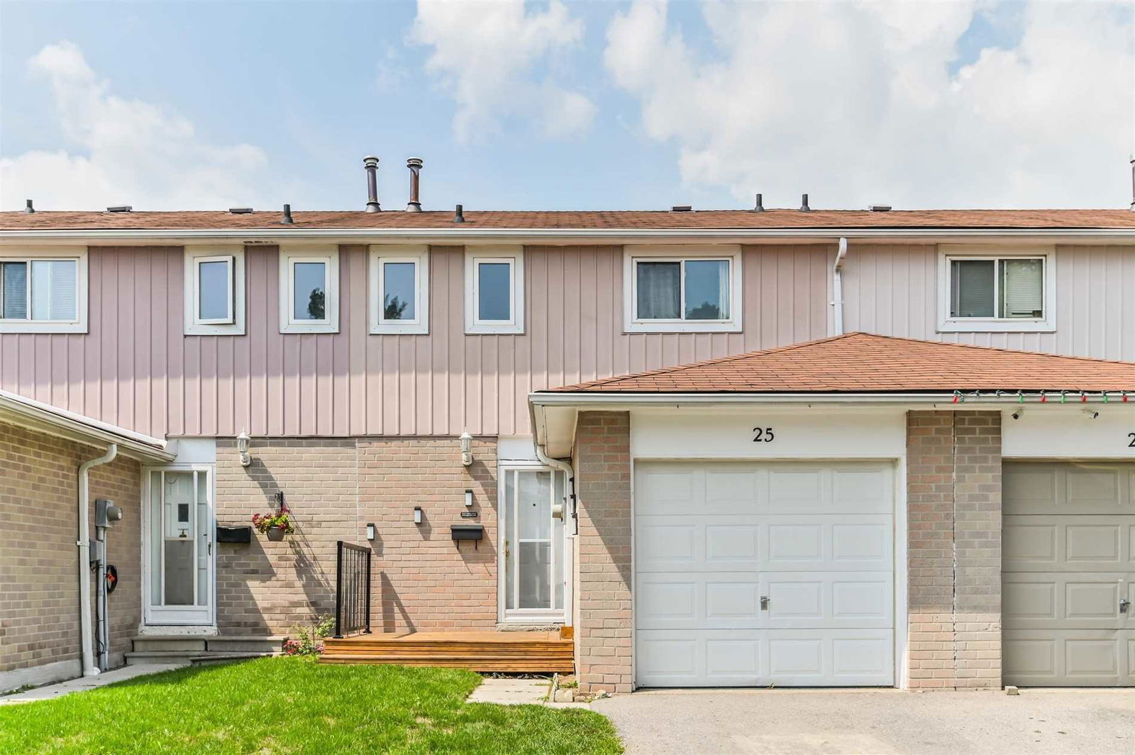 250 Orton Park Townhouses, Scarborough, Toronto