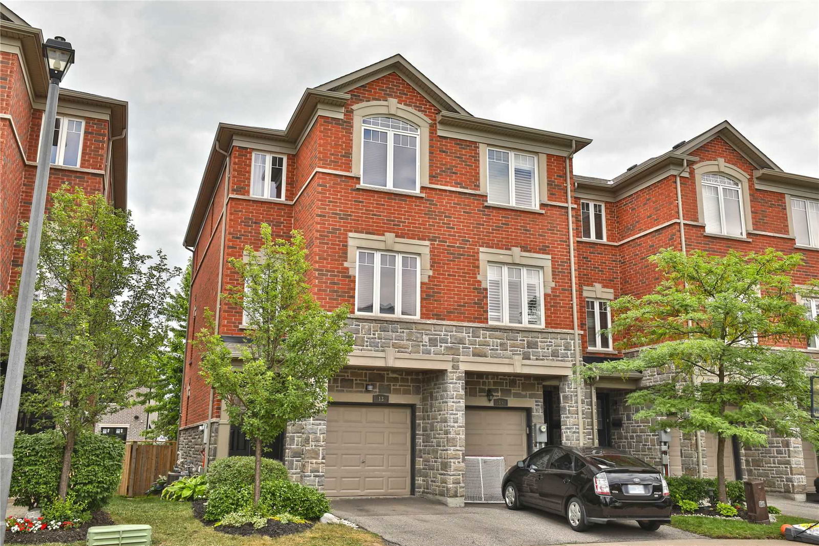 2592-2600 Glengarry Road Townhomes, Mississauga, Toronto