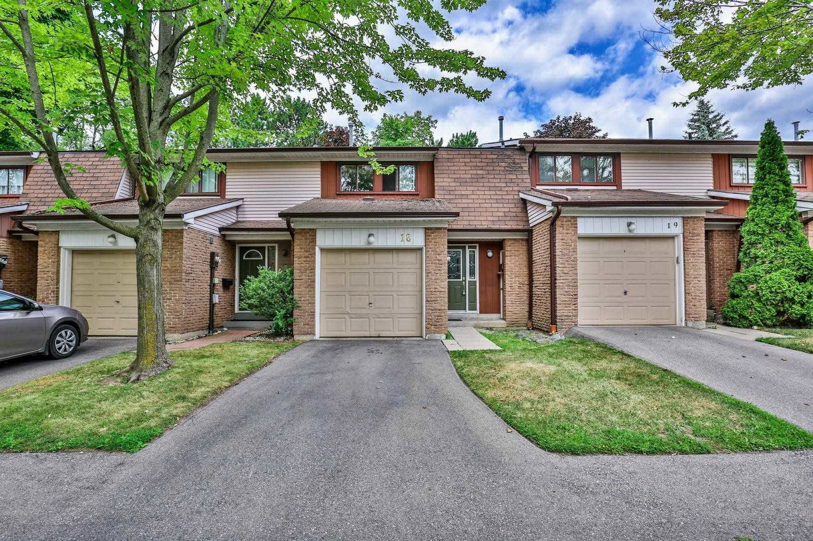 260 Avenue Road Townhomes, Richmond Hill, Toronto