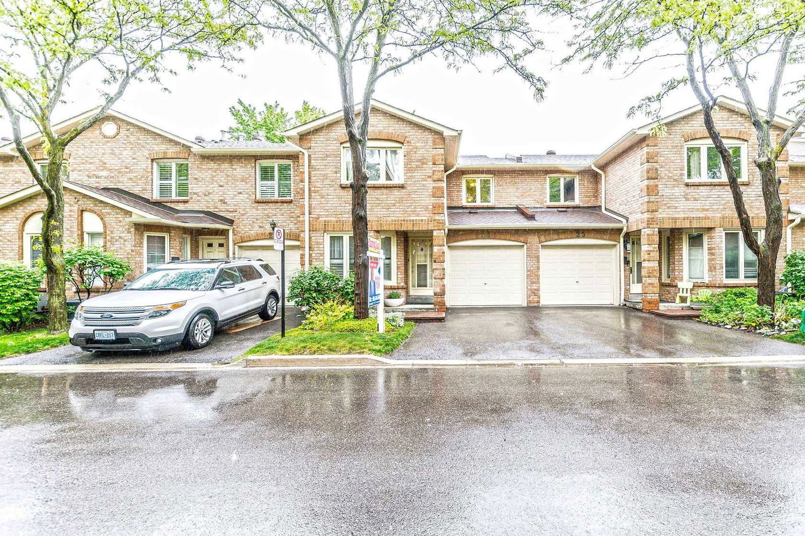 5020 Delaware Drive Townhomes, Mississauga, Toronto