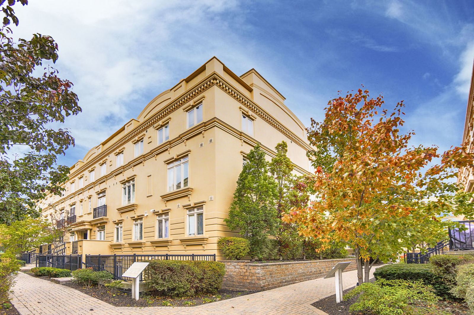 Exterior — The Gardens at Queen Townhouses, Downtown, Toronto