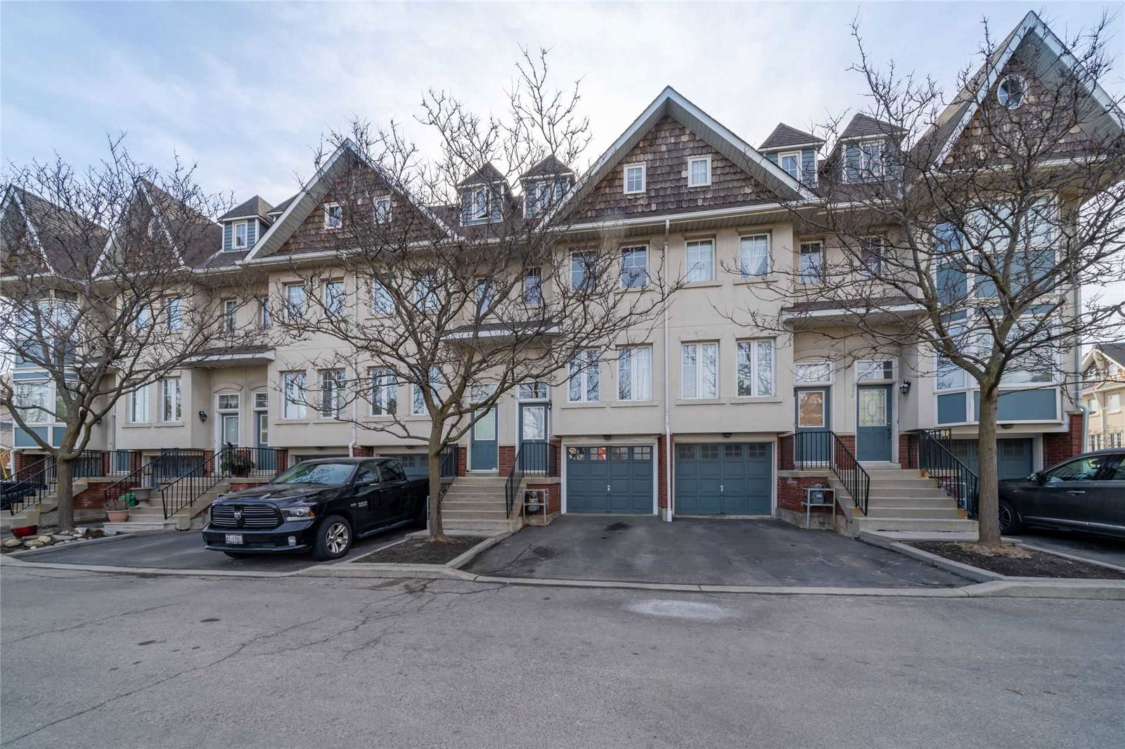 800 Dundas Street West Townhomes, Mississauga, Toronto