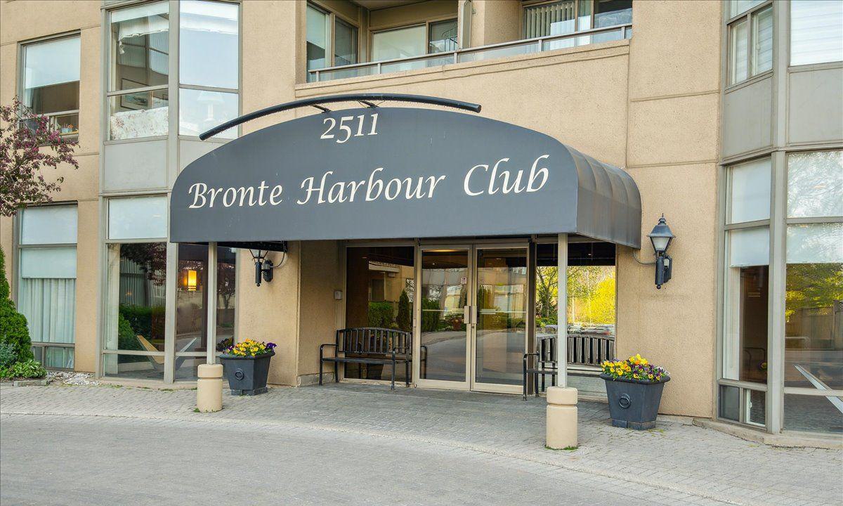 Entrance — Bronte Harbour Club Condos, Oakville, Toronto